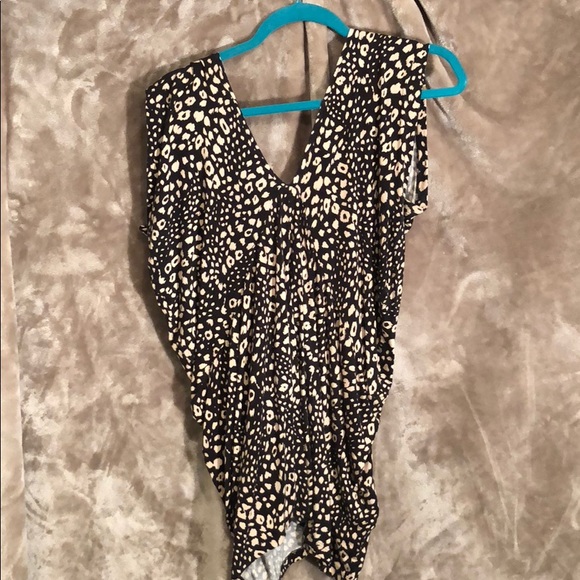 Velvet by Graham & Spencer Pattern Top - Picture 4 of 7